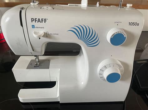 Machine à coudre PFAFF 1050 S Kaufen auf Ricardo