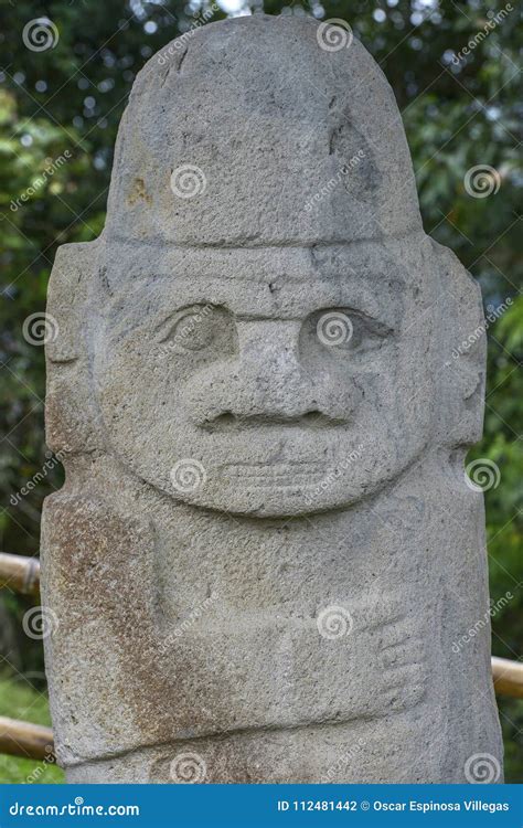 Estatuas Precolombinas Antiguas En San Agustin Colombia Fotograf A