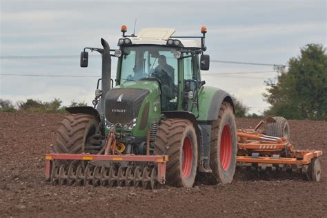 Fendt Vario Tms Tractor With A Simba Horsch Unipre Flickr