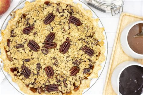 Pecan Streusel Apple Pie Best With Chocolate