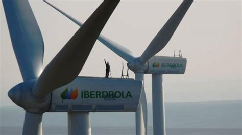 Iberdrola obtiene 400 millones de dólares para desarrollar tres parques