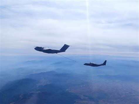 Primer Repostaje En Vuelo Del A M A Un C Del Ej Rcito Del Aire