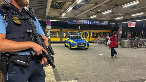 Messerangriff Am Hauptbahnhof Karlsruhe Polizei Sucht Zeugen SWR Aktuell