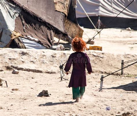 Crian As Do Campo De Refugiados De Afeganist O No Noroeste Fotografia