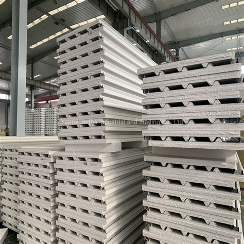 Prefabricated Insulated Pu Pur Sandwich Panel For Warehouse Roof Side