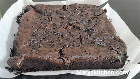 Eggless Chocolate Fudge Cake Recipe By Sanjeev Kapoor Dandk Organizer