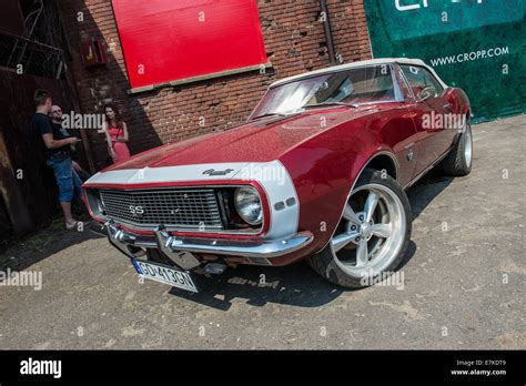 Camaro Ss Car High Resolution Stock Photography And Images Alamy