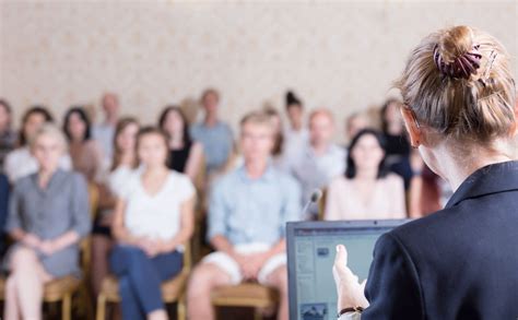 9 pautas para aprender a hablar en público sin miedo Bekia Psicología