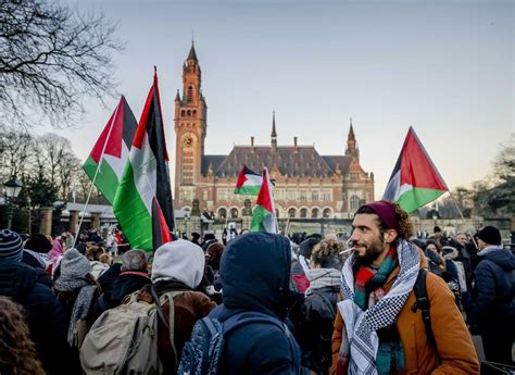 Cafe Ba Propalestinski I Proizraelski Demonstranti Se Okupili U Hagu