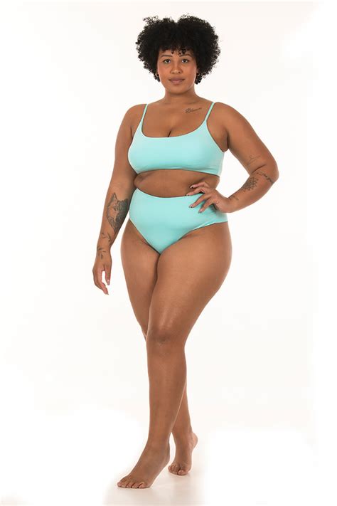Conjunto Top Alça Calcinha Hot Pant