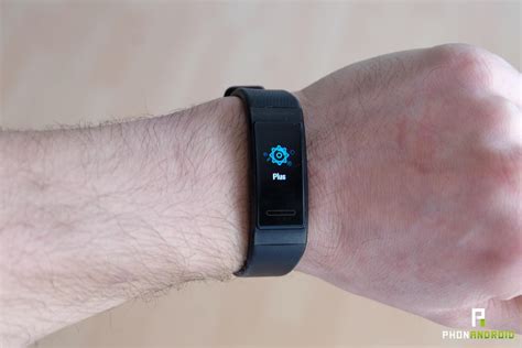 Test du Huawei Band 3 Pro le bracelet connecté le plus polyvalent à