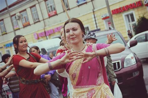 Palanquin Yatra In Ulan Ude With Hh Bhakti Chaitanya Swami On 1st July