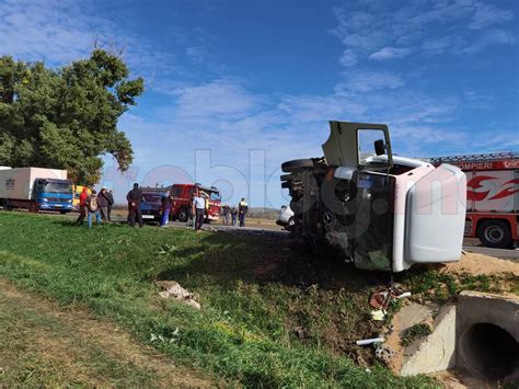 Video Accident Grav Pe Traseul R Un Camion R Sturnat A Dat