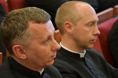 Bp Krzysztof W Odarczyk Dzi Kuj Braciom Kap Anom Za To E Jeste Cie