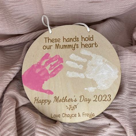 Handprint Mummy Sign | Gifts for Women | My Luxeve