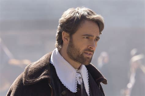 Stuart Townsend As Dr Wainwright Salem