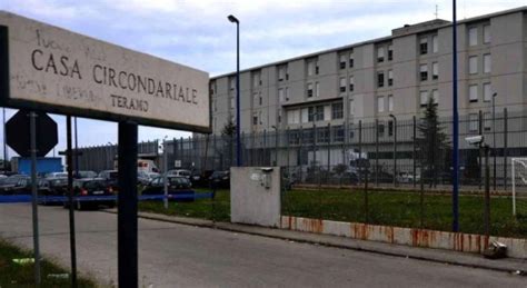 Teramo detenuto evade dal carcere 40enne in fuga grazie a un drone è