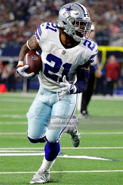 Zeke Elliott Nfl Football Pictures, Running Back, Dallas Cowboys ...