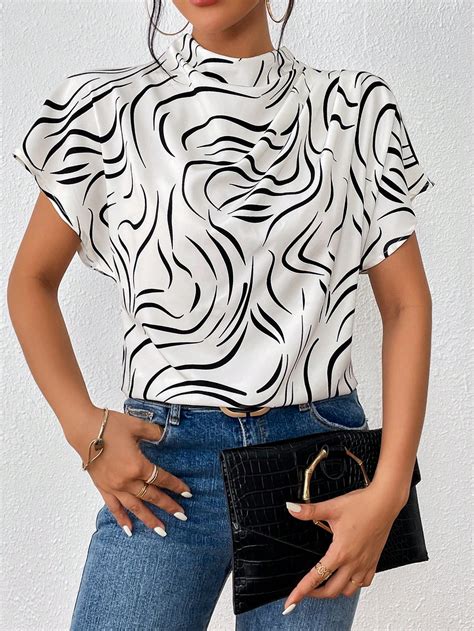 SHEIN Unity Blusa con estampado de manga murciélago