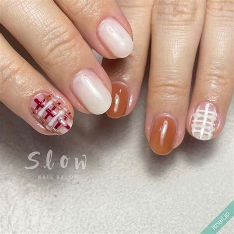 【ぷっくりチェック】のネイル人気がすごい♡おすすめデザインをご紹介 Itnail