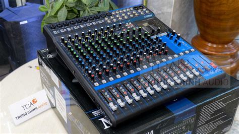 Mixer Yamaha MG 16XU