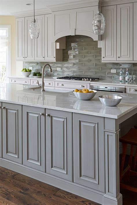 White Kitchen Cabinets With Dark Backsplash – Juameno.com