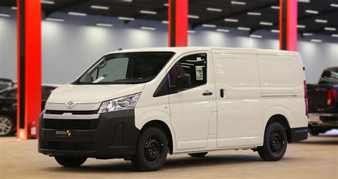 Saleh Group For Cars - TOYOTA Hiace- merchandise diesel 2023