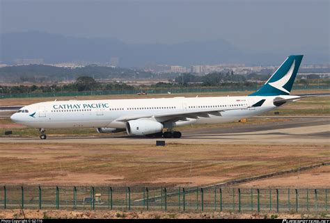 B Hlo Cathay Pacific Airbus A Photo By Gz T Id