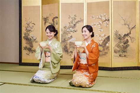 Tea Ceremony with Kimono Experience in Tokyo (Includes Free Kimono Rental) - Tea Ceremony Japan ...