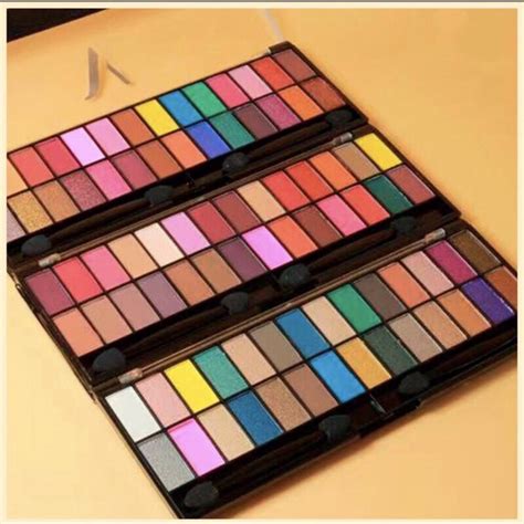 Paleta De Sombras 28 Cores Vivai Colorida Super Pigmetada Shopee Brasil