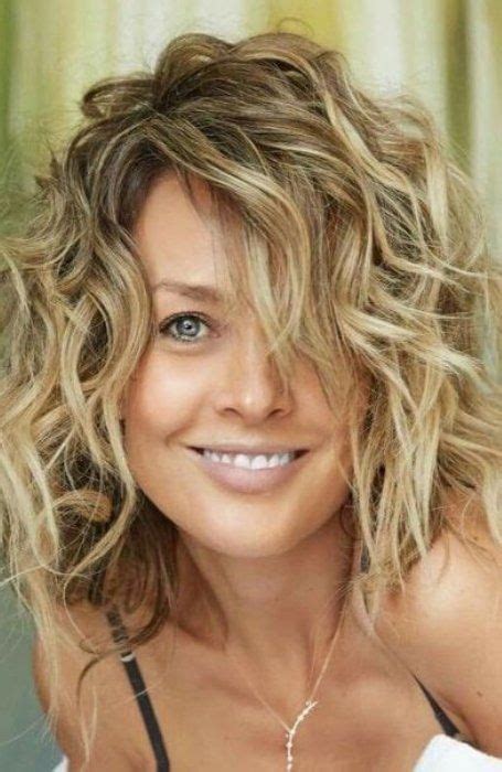 Haircuts For Wavy Hair Curly Hair Cuts Medium Length Hair Cuts