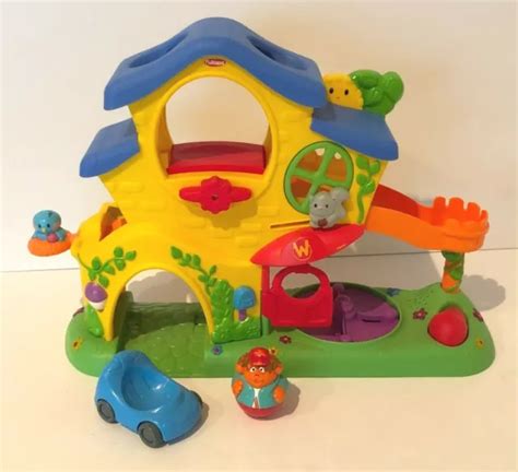 Playskool Weebles Wobble Turn N Tumble Musical Tree House Playset