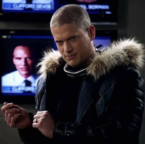 Pin By Erica Galindo On Beautiful Wentworth The Flash Captain Cold