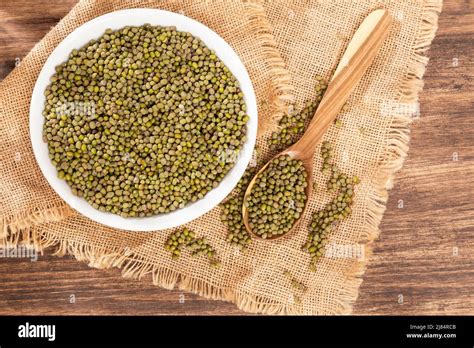 Vigna Radiata Raw Organic Green Mung Beans Stock Photo Alamy