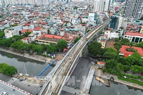 Hoàn thành lắp đặt tại 8 nhà ga trên cao tuyến đường sắt Nhổn ga Hà Nội