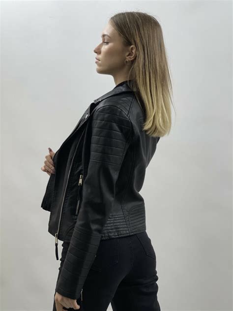Женская кожаная куртка косуха черная 40 размер - Karia.shop