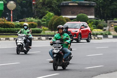 Kemenhub Tunda Kenaikan Tarif Ojek Online Jadi Agustus