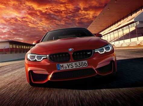 BMW inicia a pré venda da linha 2019 do M4 Coupé Veículos Campo