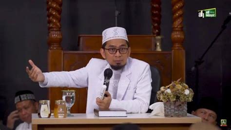 Dua Waktu Mustajab Berdoa Di Hari Jumat Simak Ceramah Ustadz Adi