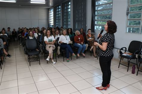 Secretaria De Educa O Promove Palestra Em Homenagem Ao Dia Das M Es Em