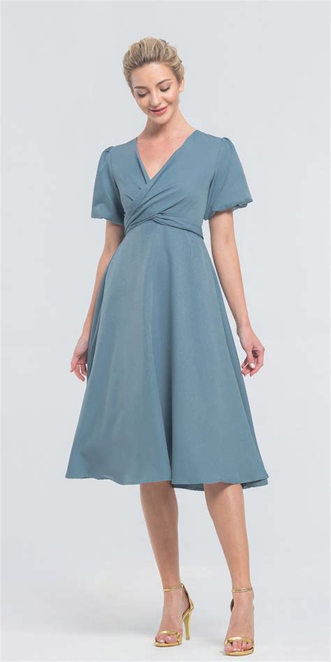 Modest Dusty Blue Midi Bridesmaid Dresses Short Sleeves Midi