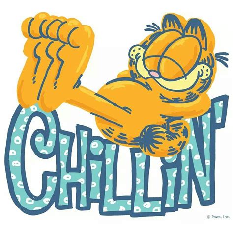 Chillin Garfield Garfield And Odie Garfield Garfield Cartoon