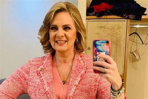 ¿mejor Que Televisa Mira Cuánto Podría Estar Ganando Erika Buenfil En