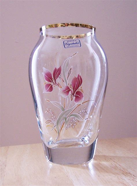 Antique Bohemian crystal vase - Google Search | Crystal vase, Vase ...