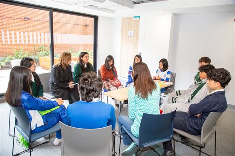 Hist Rico Nueve Colegios Oficiales De Bogot Est N Autorizados Para