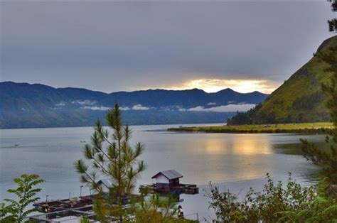 Menjelajahi Keindahan Danau Laut Tawar Xplore