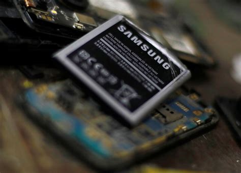 Well Known Youtuber Suffers From Swollen Batteries On Multiple Samsung