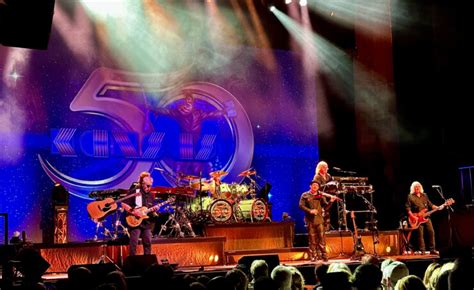 KANSAS - Live at The Orpheum - Los Angeles, CA - 7/16/23 - The Prog Report