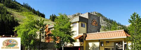 Red Wolf Lodge at Squaw Valley | Lake Tahoe