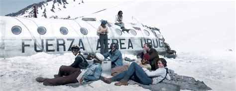 "Общество снега" - фильм о выживании после авиакатастрофы | 35 mm | Дзен